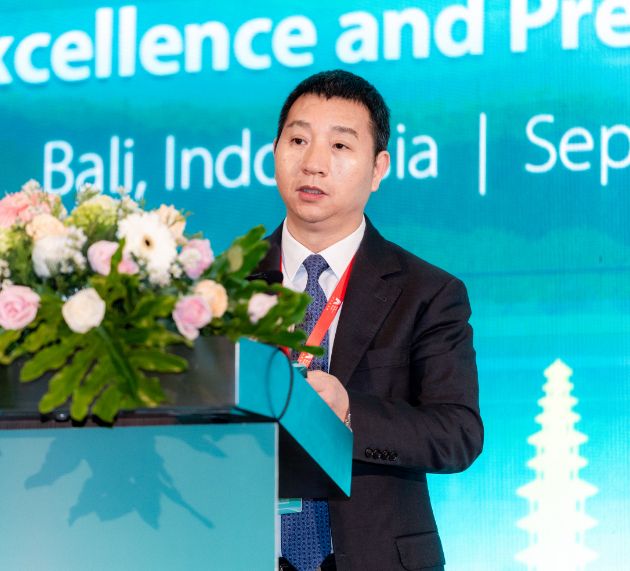 Zaiwen Li, Senior Vice President of Mindray.