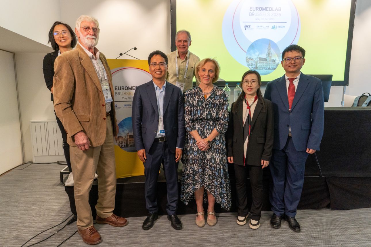 Lecturers group photo