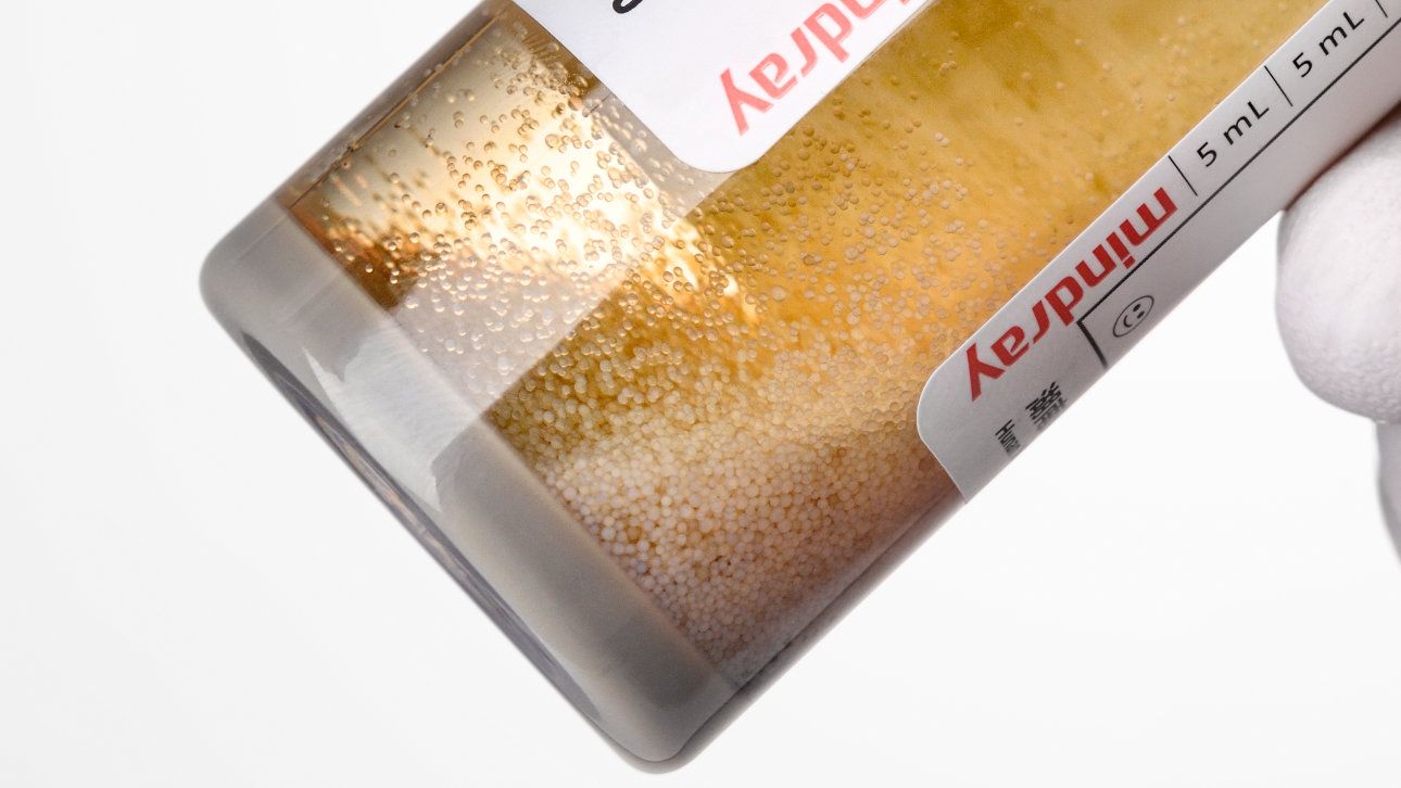 MPC Resin Blood Culture Bottles - Resin Particles Detail